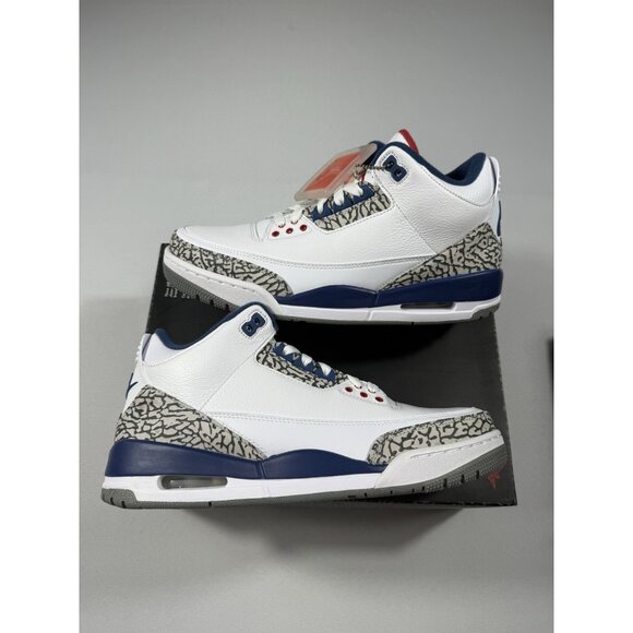 New Men’s Size 9.5 - Jordan 3 Retro OG Mid True Blue 854262 106 main image 9